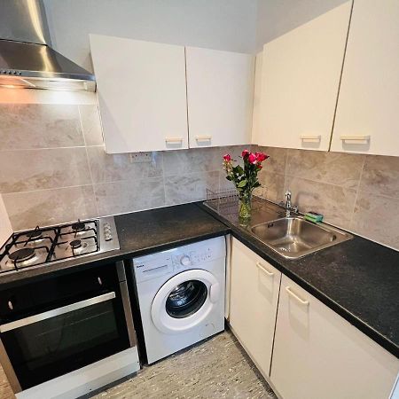 Appartamento 2 Bed Flat In The Heart Of Marylebone Londra Esterno foto